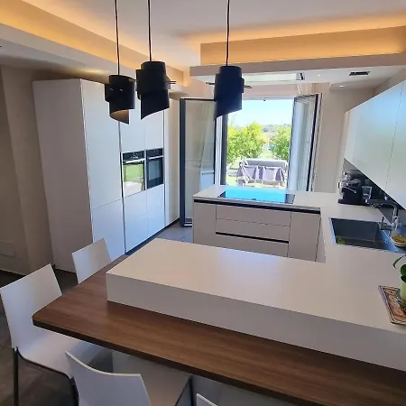 La Plumeria Villa *